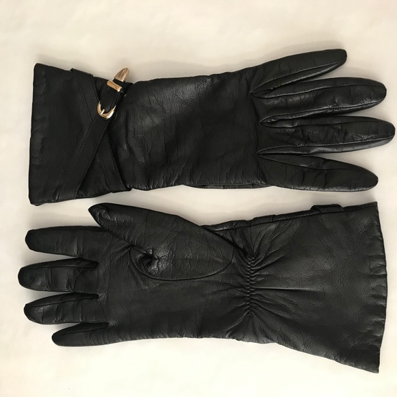 ❣️NWOT Fashionable❣️ Black Buttery Soft Leather Gloves - Picture 3 of 7